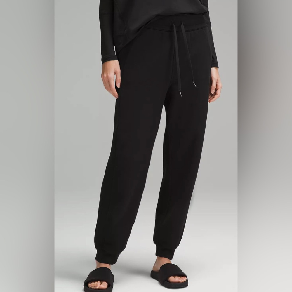LULULEMON Scuba Highrise Relaxed Jogger Full Length, Size 2